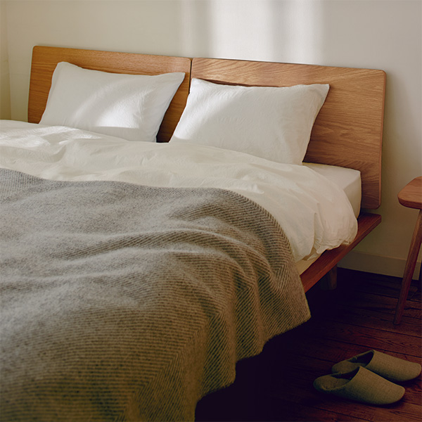 無印良品のベッドの実例4例！評判のベッドやベッドパッド・ベッドカバーはどれ？ インテリアまとめサイト LUV