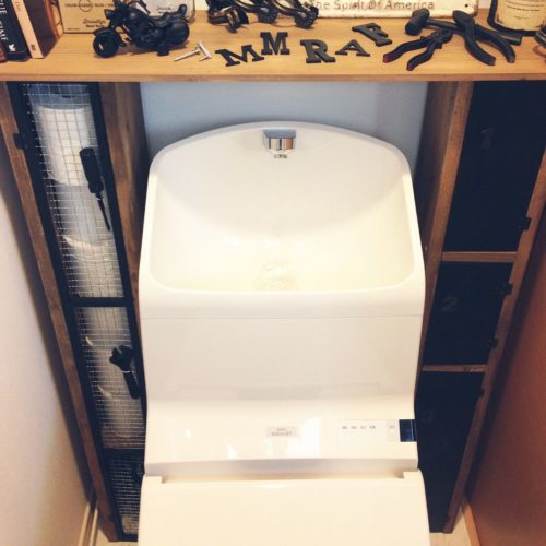 掃除しやすいトイレ収納のインテリア実例は？