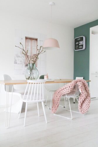 安いカラフル家具商品で失敗しやすい理由